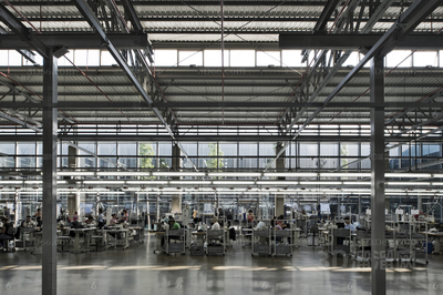 自然与工业的和谐共生 探秘2006年建设的Pekyol纺织厂设计